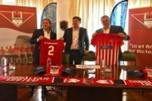 Michel Salgado ficha para un proyecto futbolístico de Gibraltar