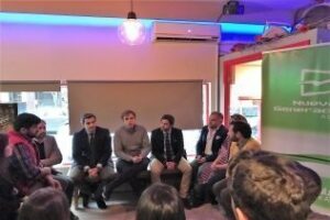 Los jóvenes de Nuevas Generaciones apuestan por la Semana Santa Algecireña