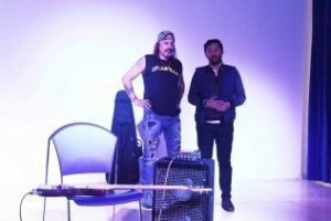 El prestigioso bajista Pepe Bao ofreció su clase magistral en el Centro Cívico