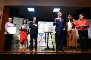 Se presentó el cupón de la ONCE dedicado a Apadis