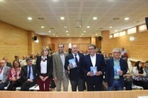 Juan Antonio Palacios y Carlos Villanueva presentaron su nuevo libro
