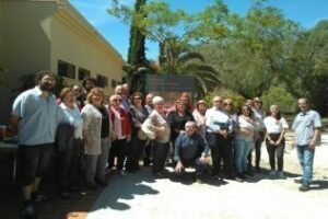Un grupo de mayores toma conciencia sobre el reciclaje con actividades de educación ambiental