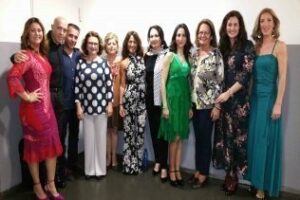 El equipo de Gobierno respalda la labor de Adagio a beneficio de la Asociación contra el Cáncer