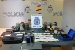 Desmantelada en Castellar una asociación cannábica: Hermandad de San Canuto Club Cannábico"