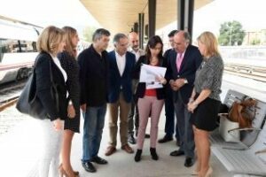 La directora general de Adif visita la línea ferroviaria Algeciras-Bobadilla