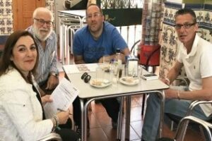 Los vecinos y cofrades de San José Artesano coordinaron la Cruz de Mayo