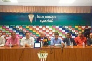 Necesitamos un aval para la supervivencia del club"