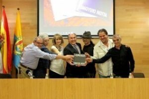 Presentada la edición impresa de X Especiales" de Tomoyuki Hotta