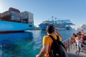 El Puerto de Algeciras mueve 65 millones de toneladas y 2.8 millones de Teus