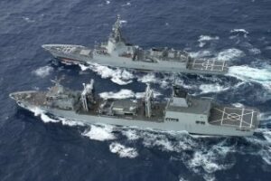 El Buque de Combate "Patiño" y la Fragata "Álvaro de Bazán" hacen escala en Algeciras