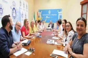 El alcalde invita a los algecireños y visitantes a disfrutar de la Feria Real 2017