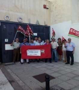 Los pensionistas de CCOO se concentran en la Delegación Provincial de Seguridad Social