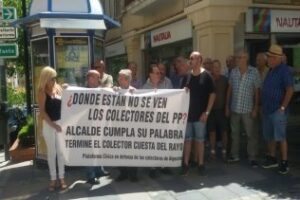 Esta mañana, la Plataforma de los Colectores volvió a concentrarse