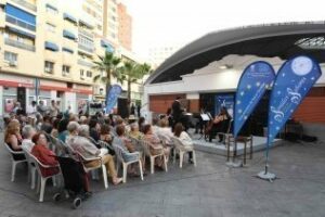 Sonidos y Sabores de los tres continentes" se llevó a cabo en la plaza del Mercado Ingeniero Torroja