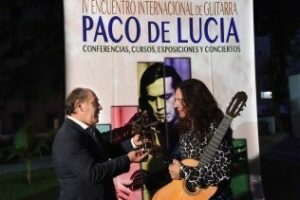 Tomatito recuerda a Paco de Lucía durante su concierto en el IV Encuentro Internacional de Guitarra
