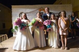 Las reinas del barrio de Pescadores han sido coronadas y premiadas