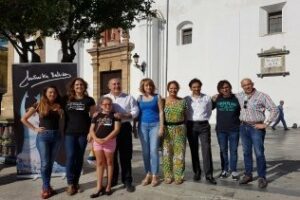 Con un flashmob, rinden homenaje a Paco de Lucía