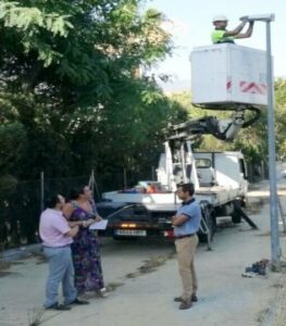 Inician los trabajos para mejorar la iluminación en San José Artesano