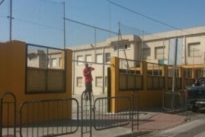 "Son repetidas e incoherentes las declaraciones de María Díaz respecto al mantenimiento de colegios": Ruiz