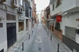 La calle Alférez Villalta se cortará dos días al tráfico para una reparación de Emalgesa