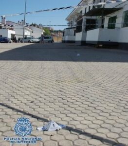 La Policía Nacional detiene a tres personas como presuntos autores de un delito de homicidio