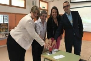 Inaugurada la exposición El mundo de los sellos" en el CEIP Blanca de los Ríos