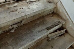 El PSOE denuncia el "lamentable" estado en el que se encuentran los colegios de Algeciras