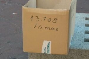 13.737 firmas fueron recogidas para exigir mejoras en el hospital Punta Europa