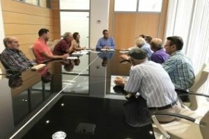 Reunión de Urbanismo con las asociaciones de vecinos Bahía del Mar" y La Perla"