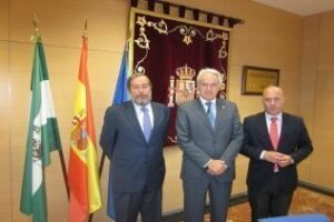 El subdelegado de Gobierno y el delegado Especial de Exteriores discuten la situación de la Comarca