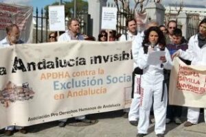 La APDHA demanda más inversión en políticas sociales, sanitarias y educativas