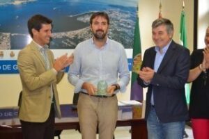 Tarifa revalida su compromiso con el reciclaje de vidrio en la Comarca