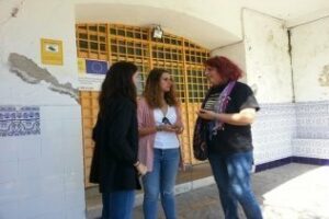 "Interior impide la entrada en el CIE a dos de nuestras diputadas": Podemos