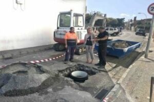 Emalgesa trabaja para desviar parte del caudal de pluviales en la avenida Diputación del Rinconcillo