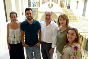 El director Ángel Gómez Premio al Mejor Corto en el festival Hemoglozine de Ciudad Real con Behind"