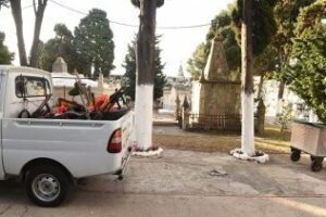 Los cementerios de la ciudad serán adecentados ante el incremento de visitas registrado en estos días