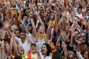 CATALUÑA SE DECLARA INDEPENDIENTE DE ESPAÑA, EL 155 EN VIGOR