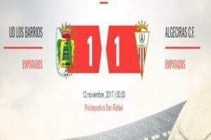 El Algeciras salva los muebles en el descuento