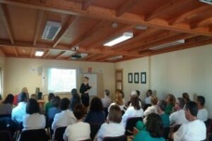 Salud presenta a personal de enfermería del Campo de Gibraltar la Estrategia de Cuidados