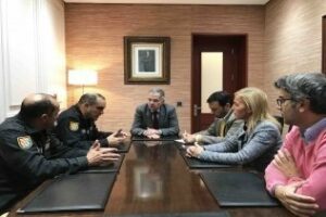 El equipo de Gobierno recibe a los mandos de la UME desplegados en Algeciras