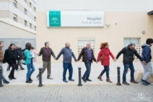 La Plataforma en Defensa de la Sanidad Pública celebró su manifestación Abraza tu hospital"
