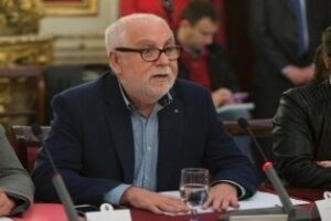 IU reclama a la Junta que mantenga la gestión de los comedores escolares en los colegios de la provincia