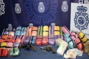 Ocho detenidos por presuntos robos con violencia deja un operativo contra el narcotráfico