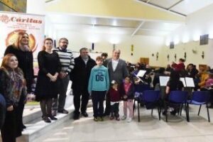 La parroquia de Cotrijo Vides celebra con éxito su concierto solidario Música por un Kilo 2"