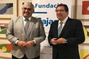 Un total de 39 emprendedores reciben microcréditos con el programa "Cien caminos al éxito"