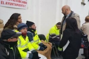 IU solicita la comparecencia de los miembros del tribunal de selección en el consejo de ALGESA