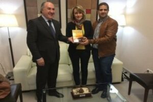 El escritor algecireño Juan Luis Otero presenta su libro Segunda oportunidad"