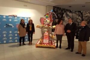 Inaugurada la IV exposición de esculturas con latas en la sala de Caja Sur