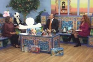 Inicia la campaña solidaria de recogida de juguetes de Onda Algeciras Televisión