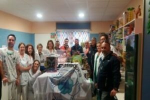 La Coordinadora Solidaria del Puerto de Algeciras dona juguetes al hospital Punta Europa